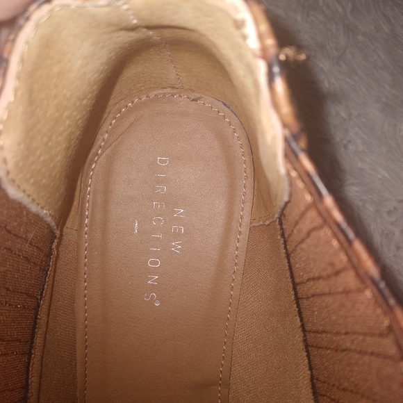 Snake print bootie boots 👢 - Picture 4 of 5